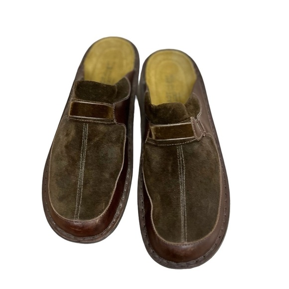 Naot Capetown Brown Suede Clogs - Women’s  Size 41 EU or US 10 - Picture 2 of 13